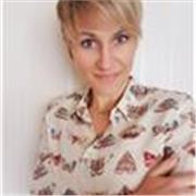 Vivi in Prati e vuoi imparare a suonare il pianoforte? Sono l'insegnante che fa per te!