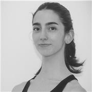 Alumna de Español. Lengua y Literatura de 4°. Con conocimiento sobre la lengua española, su literatura y sus contextos históricos.