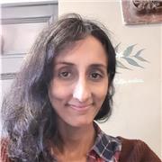 I'm a professional creative with a love for teaching others. I can cater for any age and make lessons engaging and fun.