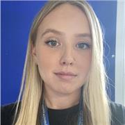 Primary school teacher providing tutoring for all year age groups