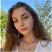 Studentessa offre ripetizione di italiano a bambini di elementari e medie