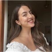 Lezioni di inglese personalizzate per tutti i livelli, tenute da un’insegnante altamente competente con laurea in Lingua Inglese.