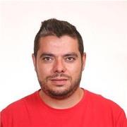 Profesor acreditado con C1 de inglés y larga trayectoria en Reino Unido. Simpátivo, amable, empático y muy organizado.