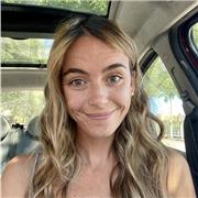 Soy graduada en maestra educación primaria. Doy clases de apoyo de cualquier asignatura, incluido inglés y valenciano