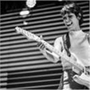 Músico profesional en activo imparte clases de guitarra, bajo, piano, canto, ukelele... ¡todo adaptado a tu ritmo!