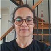 Profesora de Hatha Yoga, Ashtanga vinyasa y Yoga personas mayores