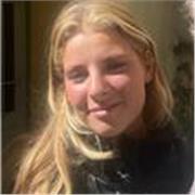 Etudiante en khâgne littéraire , je souhaite donner des cours d'anglais à des élèves en difficulté ou simplement intéressés :)