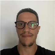 Insegnante di scuola secondaria di primo grado disponibile per aiuto compiti