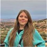 Studentessa di ingegneria impartisce lezioni di matematica e fisica