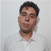 Profesor de Historia da apoyo escolar a estudiantes de todas las edades