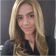 Profesora de Artes plásticas , ofrece clases de historia del arte y prácticas de técnicas mixtas