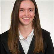 Graduada en bioquímica por la Universidad de Barcelona. Imparto clases particulares desde los 17 años, desde primaria a bachillerato según la asignatura.