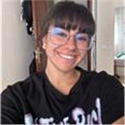 Profesora de apoyo escolar especializada en lengua y literatura