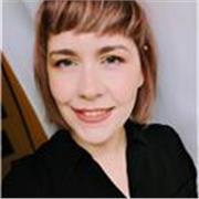 England geborene Englisch-Tutor, der aller Altersgruppen unterrichtet