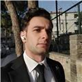 Derslerim ingilizceyi senelerdir konuşmaya çalışan ama bir türlü pratiğe dökemeyen adaylar için uygun. 