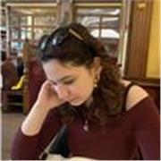 Profesor(a) de Lengua Castellana y Literatura para estudiantes de primaria y secundaria.