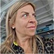 Offro lezioni individuali e di gruppo online o presenziali nella mia citta' o paesi limitrofi. 
Esperienza trentennale.