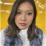 Soy estudiante universitaria de educación social y me defino como una persona paciente. A niños de primaria 