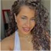 Profesora de francés con un año de experiencia impartiendo clases y una conexión real con el idioma, ya que es mi segunda lengua