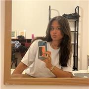 Etudiante qui donne des cours d'anglais au élèves de primaire, collège et lycée