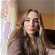 Estudiante de carrera de idiomas en la Universidad de Alcalá que ha dado clase a hermanos/as pequeños/as de familiares y amigos.