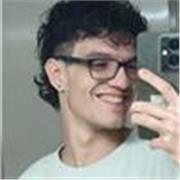 Estudiante de tercer curso de ingeniería, dispuesto a enseñar a cualquier alumno que quiera comprender las matemáticas.