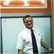 Hello! My name is Phil Ernest, and I'm a native English speaker from the United Kingdom with over 24 years of teaching experience