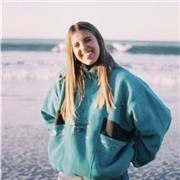 Me apasiona el cine y me encantaría poder transmitir esta pasios y enseñar a gente que tenga deseo de saber y conocer