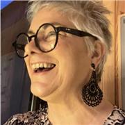 Professeur des écoles avec spécialisation pour élèves en difficultés d’apprentissage.