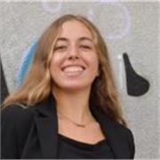 Studentessa universitaria impartisce ripetizioni di Matematica base