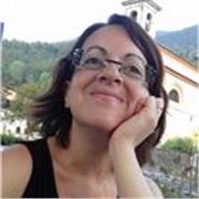 Laureata esperta in discipline umanistiche: letteratura italiana e straniera, psicologia, filosofia, storia, antropologia