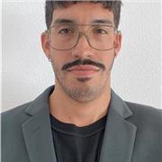 Profesor de educación fisica y técnico eléctrico, experiencia tanto en enseñanza de deportes, como en matemática y fisica