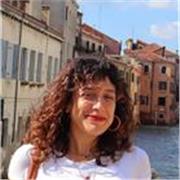 Offro lezioni 1 a 1 pensate per diversi livelli scolastici e, soprattutto, per non annoiarci!;)