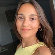 Profesora de biología apta para todos los niveles