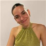 Estudiante de biología apta para dar clase de primaria a todas las edades.