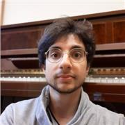Laureato in Composizione offre lezioni di notazione musicale informatica