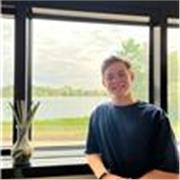 Ciao, mi chiamo Joel Anich, sono nato e cresciuto in Australia fino all'età di 17 anni prima di trasferirmi a vivere in Europa. Adesso vivo a Sarzana e sto cercando di insegnare/aiutare con l’inglese. Dato che sono madrelingua inglese e sono in grado di c