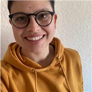 Profesora de latín, griego e italiano (nativa). Experiencia con Bachillerato y Universidad. Presencial y online