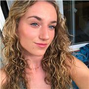 Soy una persona universitaria que necesita trabajo a tiempo parcial responsable y organizada