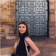 Graduada en Bellas artes ofrece clases de historia e historia del arte