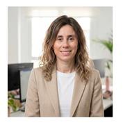 Especialista en marketing digital, estrategia de crecimiento y analítica web con más de 15 años de experiencia liderando proyectos