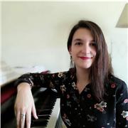 Profesora de música ofrece clases creativas y dinámicas de piano, acordeón, lenguaje musical y otras asignaturas teóricas