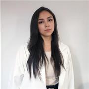 Educador con enfoque en el apoyo en tareas escolares y refuerzos académicos