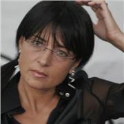 Diploma di Maturità Magistrale. Lunga esperienza scolastica nell’insegnamento della Lingua italiana a bambini ed adulti