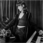 Profesora de lenguaje musical, armonía, fundamentos de composición. Refuerzo para conservatorio o enseñanzas por libre.