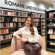 Englisch-Tutorin für Jugendliche mit modernem und individuellem Unterricht