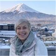 Professeur diplômé de Hatha Yoga
J’enseigne depuis 20 ans. Je m’adapte à l’élève et je propose un yoga personnalisé.