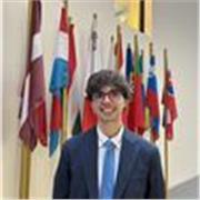 Profesor de inglés, francés e italiano para jóvenes de todas las edades. 