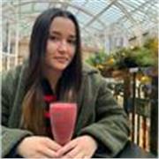 I am an undergraduate student in the UK with experience in volunteering with children, who aims to teach engaging lessons!