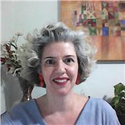 Professor de inglês ensina adolescentes e adultos